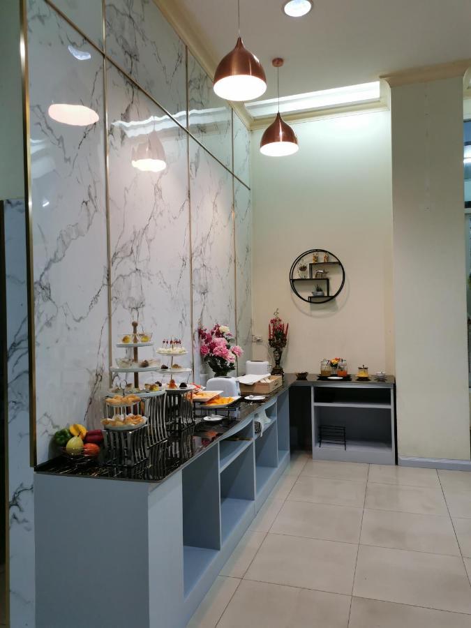 Morakot Twin Chumphon Hotel Екстериор снимка