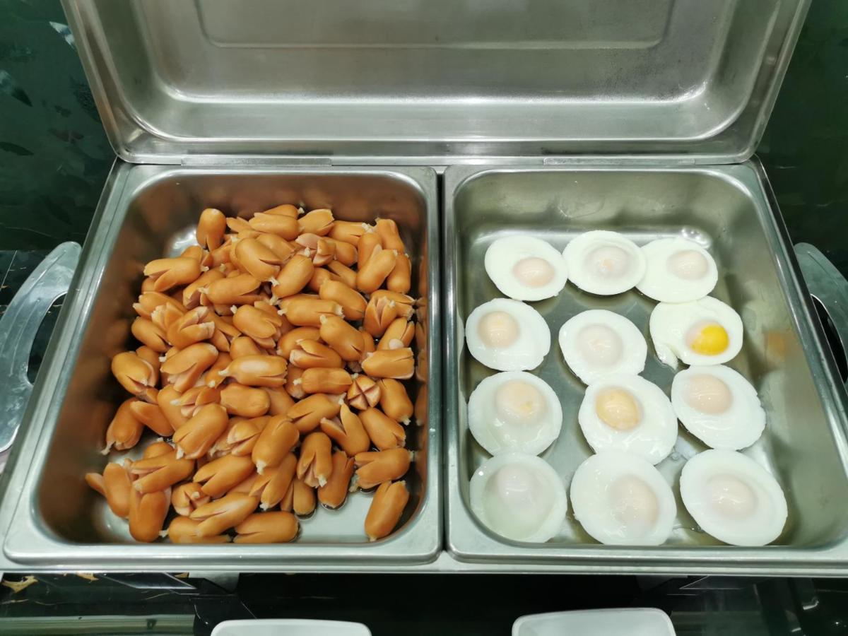 Morakot Twin Chumphon Hotel Екстериор снимка