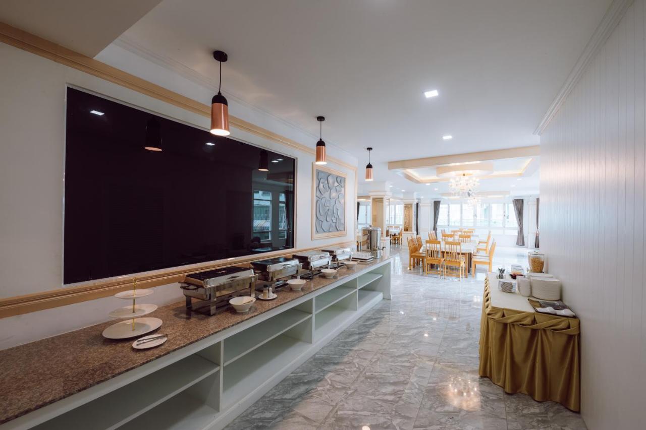 Morakot Twin Chumphon Hotel Екстериор снимка